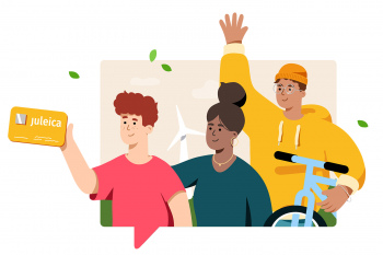 Eine Illustration von drei jungen Menschen: der erste hält eine Juleica hoch, eine junge Frau steht freundschaftlich an seiner Seite. Links steht ein junger Mann mit einem Fahrrad und winkt. Im Hintergrund grüne Landschaft und ein Windrad.