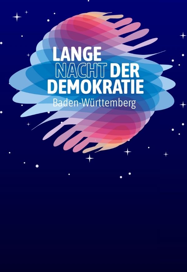 das Logo der langen Nacht vor einem dunkelblauen Sternenhimmel